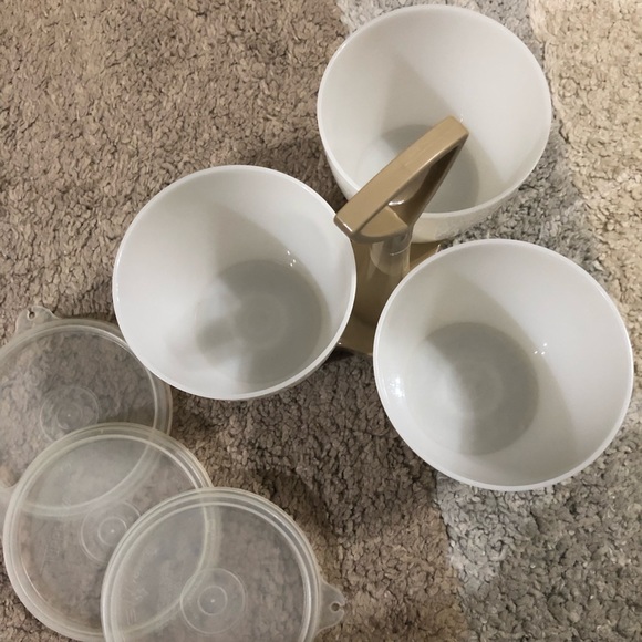 Tupperware Condiment Caddy with 3 Bowls & lids. Great Condition - Picture 3 of 6